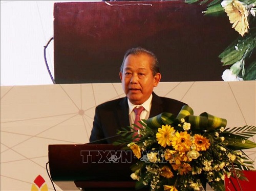 Phó Thủ tướng Thường trực Chính Phủ Trương Hòa Bình phát biểu tại hội nghị. 